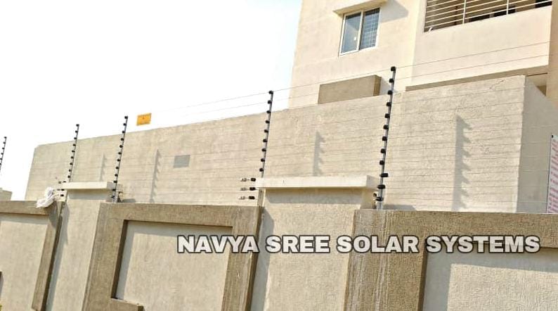 High-tensile electric solar fencing post line
